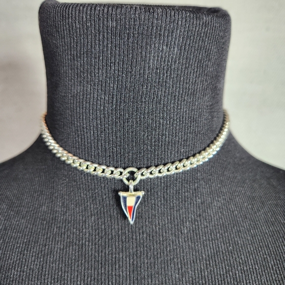 Tommy Hilfiger Jewelry - Tommy Hilfiger Silver Tone 15" Choker Necklace Tri-Color Shark Tooth Pendant